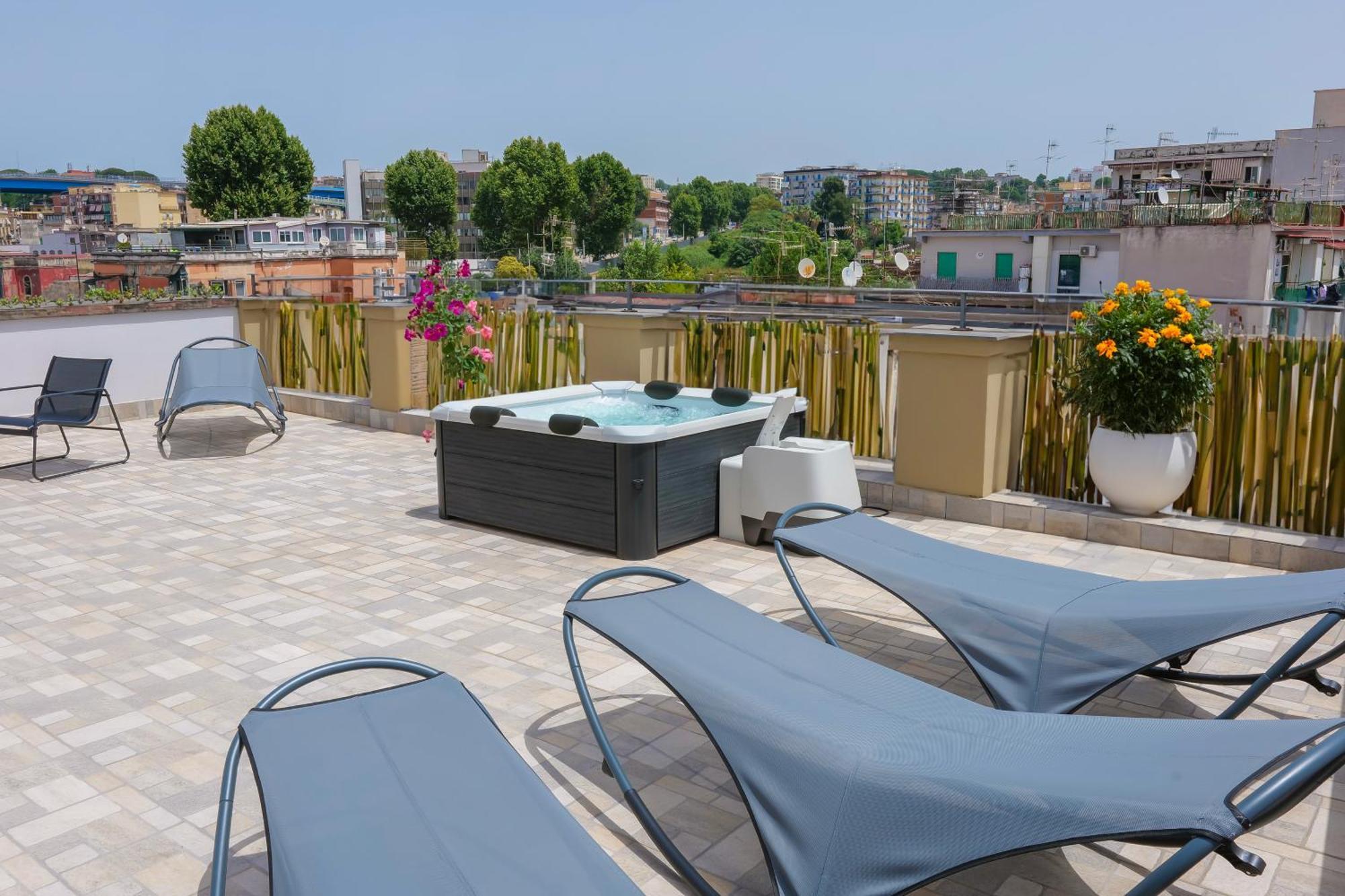 Rooftop Parthenopeo Contemporary Rooms Наполи Екстериор снимка