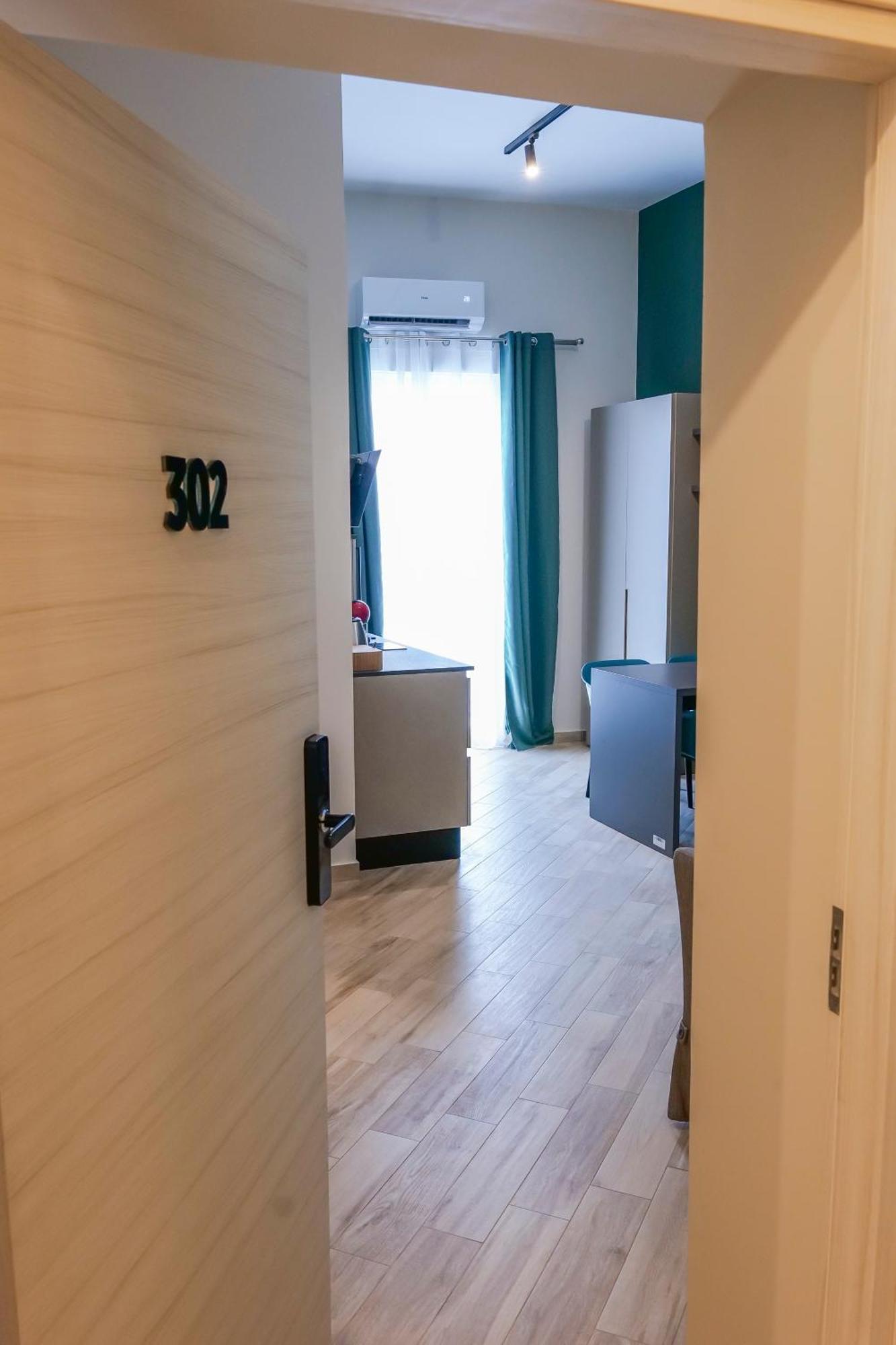 Rooftop Parthenopeo Contemporary Rooms Наполи Екстериор снимка